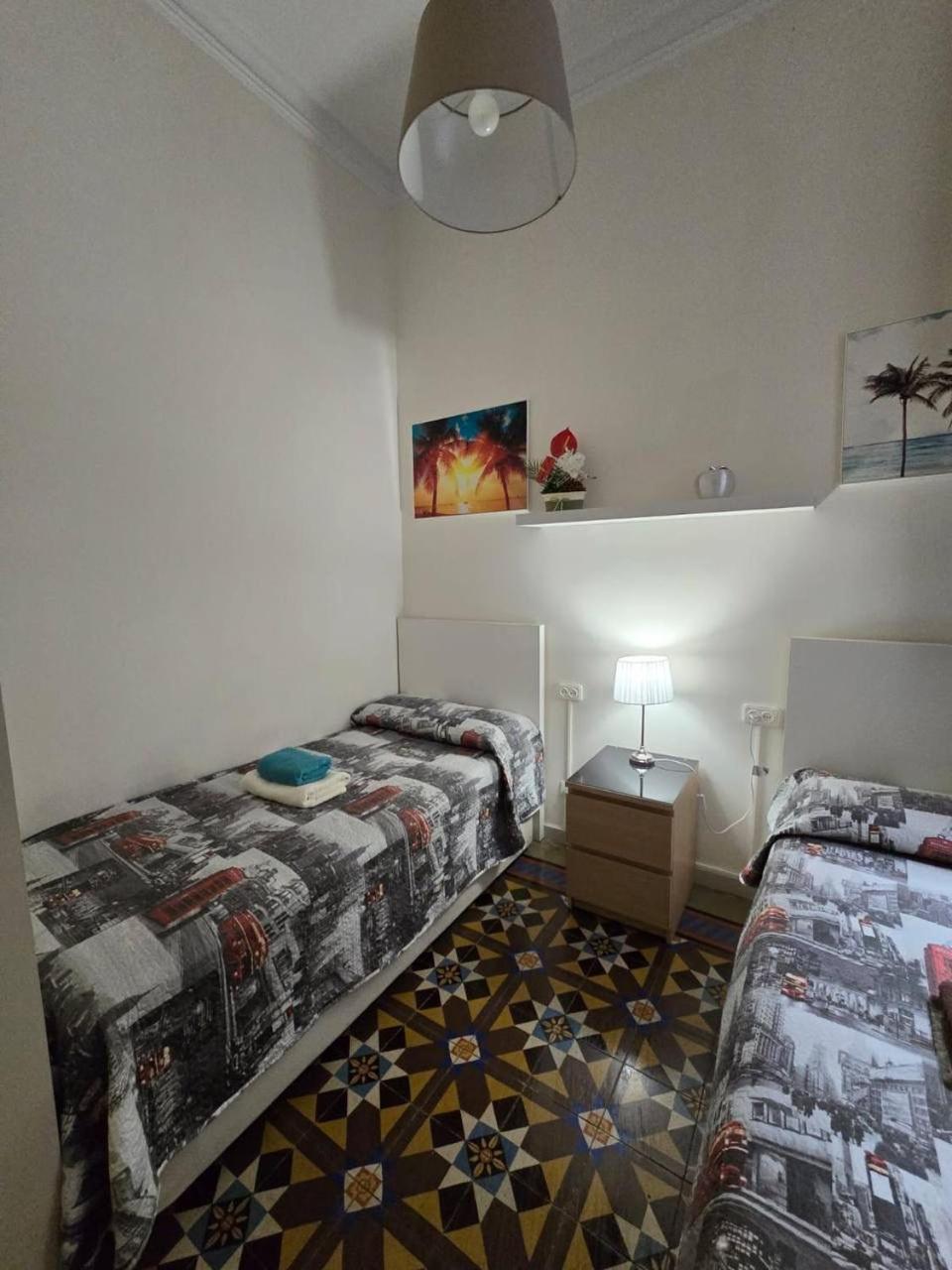Rooms Rumila Barcelona Exterior photo